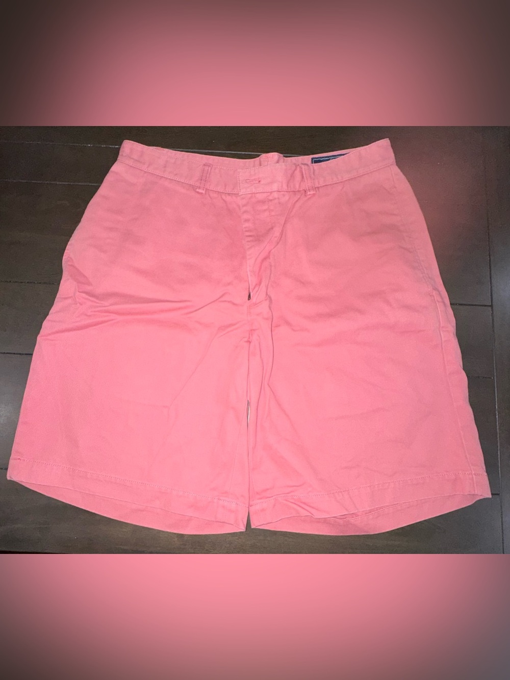 Vineyard Vines Shark embroidered short, Size 32